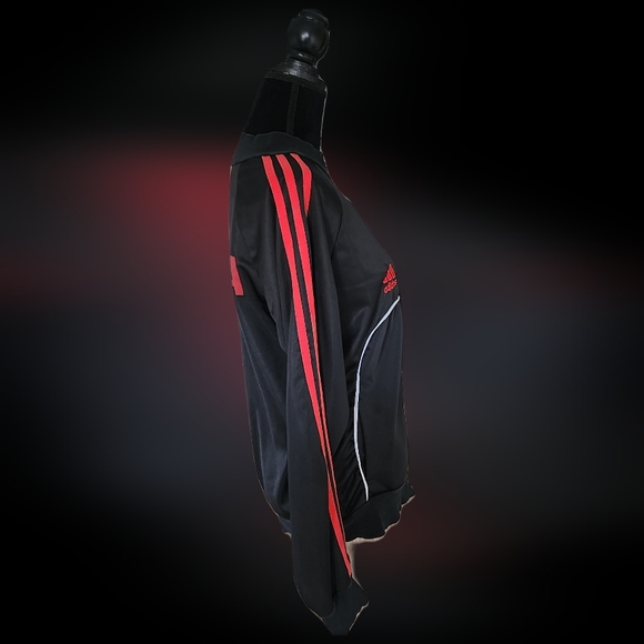 #MC4 Adidas Athletic Wear - Picture 8 of 14